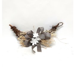 Wreath with hay and flowers-thumbnail