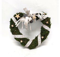 Moss heart wreath with wooden stars-thumbnail
