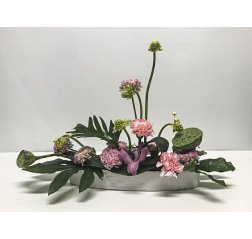 Modern flower arrangement-thumbnail
