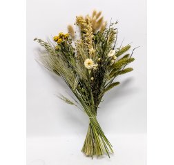 Grainy and natural bunch of dried flowers-thumbnail